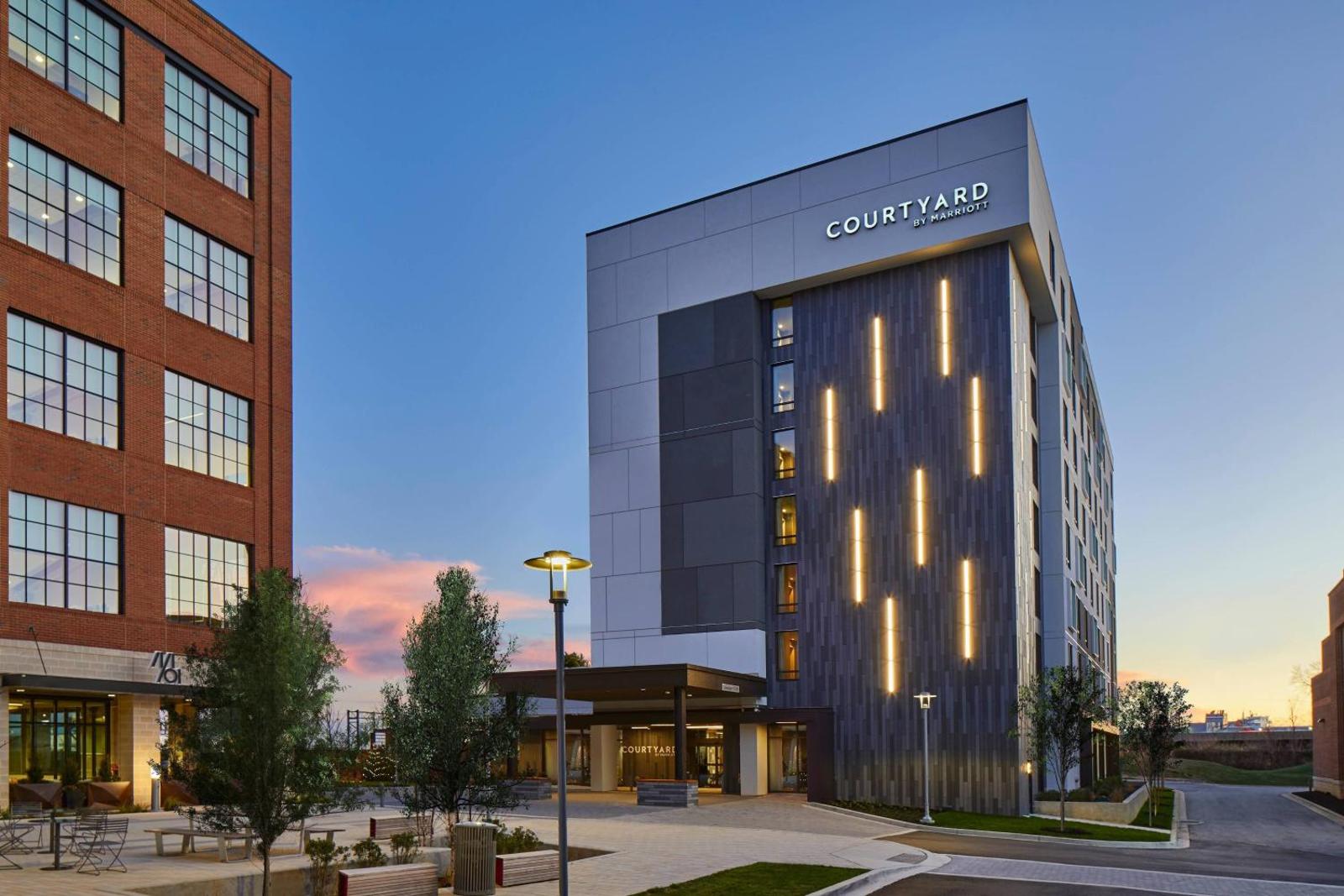 Courtyard Baltimore Downtown/McHenry Row banner image